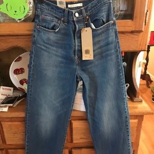 Levi’s Ribcage Straight Leg Jeans